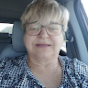 Meet your Posher, Regina